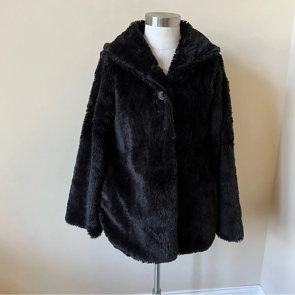 Patagonia Girls Vegan Faux Fur Coat Jacket Black 26119
